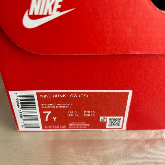 Nike Dunk low Size Us7Y/Eu40 - Picture 10 of 10